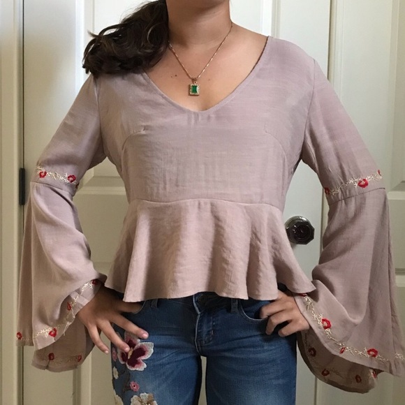 🔥only 1 left🔥taupe floral bell sleeve top L - Picture 2 of 8